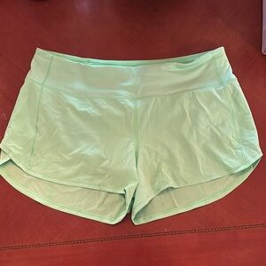 Lululemon speed up short
